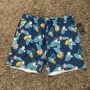 (47) Original Use Shorts